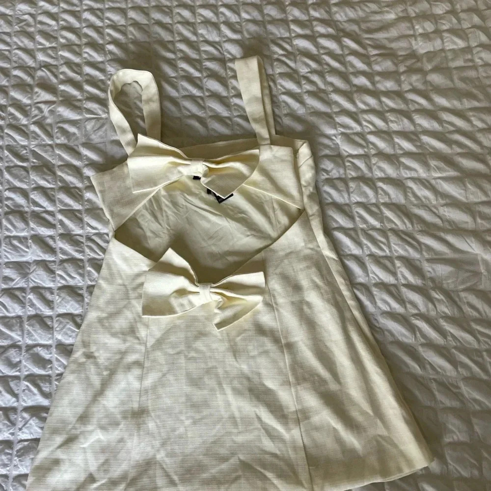 Prettylittlething cream twill out now shift dress - Picture 7 of 11